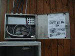 detail rozvodn sknky, 3x koax na v a 3x datov/ovldac kabel na v